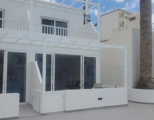 Atlantic View 2b 2 Bedroom Ground Floor, Complex Featured On A Place In The Sun 公寓 *